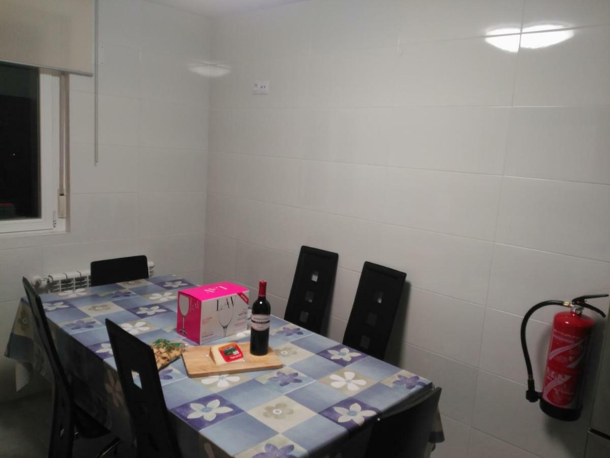 Apartamento Turistico Marcelo Celayeta At Cerca Del Centro パンプローナ エクステリア 写真