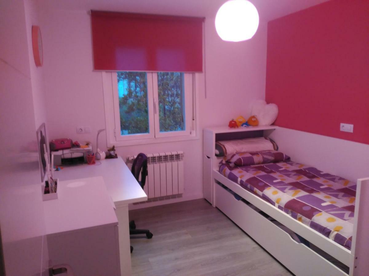 Apartamento Turistico Marcelo Celayeta At Cerca Del Centro パンプローナ エクステリア 写真